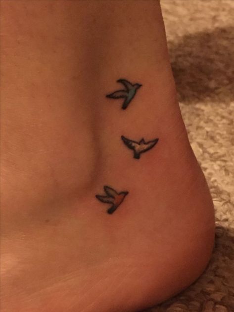 Small Bob Marley Tattoo, Three Doves Tattoo, Every Little Thing Is Gonna Be Alright Tattoo, Self Discovery Tattoo, Three Little Birds Tattoo Bob Marley, 3 Little Birds Tattoo Bob Marley, Bird Tattoo Ankle, 3 Bird Tattoo, Bob Marley Tattoo Ideas