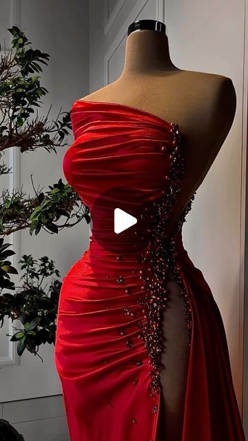 Gorgeous Prom Dresses, Classy Prom Dresses, Stunning Prom Dresses, Prom Dresses Sleeveless, Red Evening Dress, Trendy Wedding Hairstyles, Prom Dresses For Teens, Prom Dresses Modest, Prom Dress Inspiration