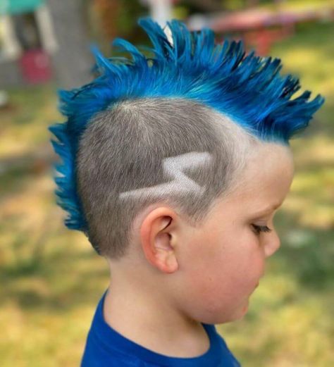 Kids Mohawk Haircuts – The Rocking New Looks of 2023 Long Mohawk, Mohawk Haircut, Boy Haircuts Short, Curly Mohawk, Long Hair On Top, Summer Haircuts, Mohawk Hairstyles, Kids Hair Cuts