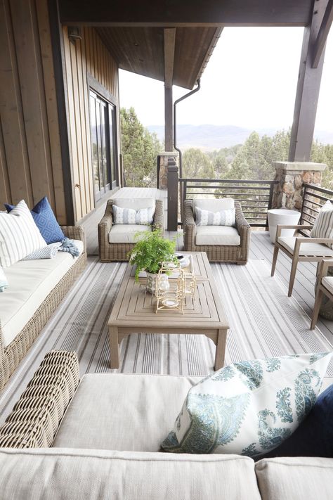 Webisode: Red Ledges Outdoor Space - Studio McGee Outdoor Furniture Ideas Backyards, Screen Porch, Patio Furniture Ideas, Patio Makeover, Studio Mcgee, Outdoor Patio Decor, Patio Area, Screened Porch, Outdoor Rooms