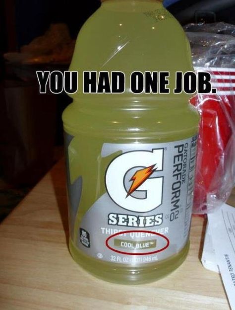 Obviously someone peed in it guys, come on Had One Job Funny, They Had One Job, One Job Fail, Epic Fail Photos, Job Memes, Job Fails, Job Humor, You Had One Job, Design Fails