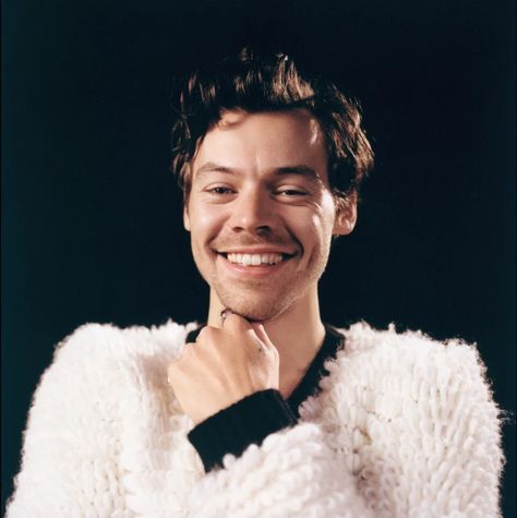 Harry Styles In White, Harry Styles Update, David Guetta, Calvin Harris, Perfect Boyfriend, Harry Styles Pictures, Brit Awards, Harry Styles Photos, Sam Smith