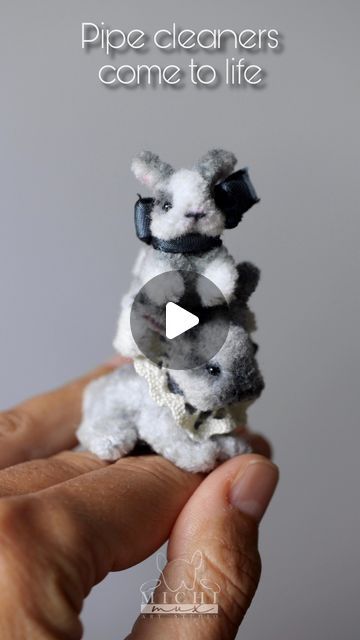 Pipe Cleaner Cat Tutorial, Bunny Pipe Cleaner, Pipe Cleaner Animals Step By Step, Pipe Cleaner Cat, Pipe Cleaner Bunny, Tiger Tutorial, Sock Plushies, Pompom Crafts, Diy Embroidery Crafts