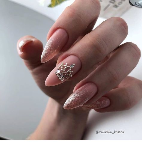 Nail Jewels, Classic Nails, Nail Design Ideas, Soft Nails, Bride Nails, Nails 2020, Bridal Nails, Nail Charms, Nail Designs Summer