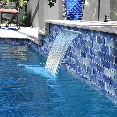 Our extensive collection of glass tiles offers a variety of styles perfect for any installation. Whether you’re looking for pool waterline tile, trendy fish scale tile for a backsplash, or simple subway tile for a bathroom, we have the most sought-after styles available online. Waterline Pool Tile, Glass Tile Shower, Pool Tile Designs, Ideas De Piscina, Pool Makeover, California Pools, Blue Subway Tile, Redesign Ideas, Mosaic Pool Tile