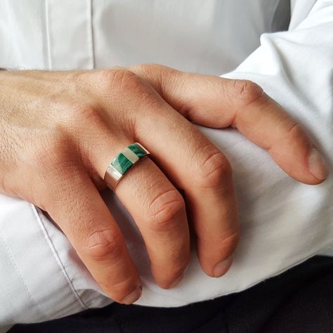 Mens Ring With Stone, Mens Jewelry Rings, Gem Stone Ring, Gem Engagement Rings, Ring Green Stone, Silver Ring For Men, Stones Rings, Promise Jewelry, Malachite Ring