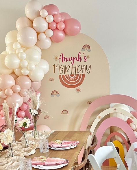 Kids party, boho rainbow, balloon garland, kids table decorations. Boho backdrop. Rainbow Balloon Backdrop, Table Decorations Boho, Boho Rainbow Backdrop, Boho Rainbow Balloon, Kids Table Decorations, Rainbow Balloon Garland, Rainbow Backdrop, Boho Backdrop, Mens Birthday Party