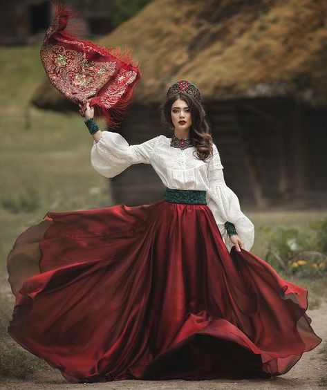 Russian Fashion Traditional, Slavic Dress, Vestido Charro, Russian Dress, Pretty Quinceanera Dresses, Russian Culture, Fairytale Fashion, Music Festival Outfits, Russian Style