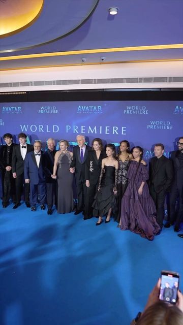 Cast Of Avatar The Way Of Water, Avatar The Way Of Water Premiere, Avatar The Way Of Water Cast, Avatar Premiere, Jamie Flatters, Avatar Cast, Night In London, Avatar The Way Of Water, Sigourney Weaver