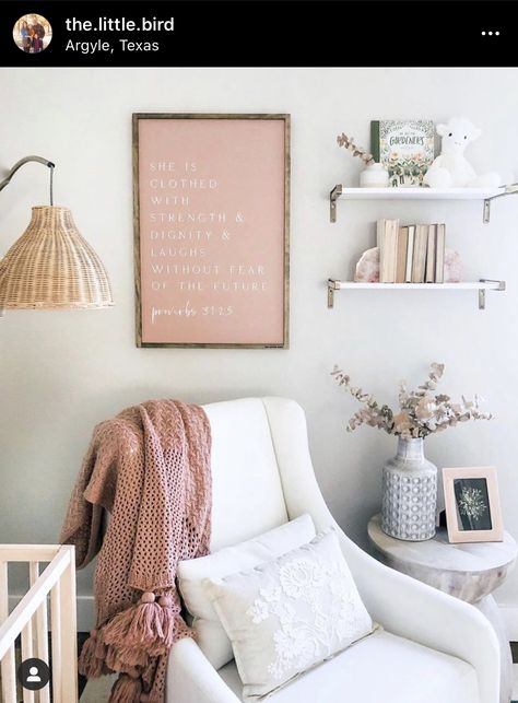 Organization Nursery, Bos Baby, Baby Nursery Inspiration, Cozy Nursery, Nursery Closet, Nursery Room Design, Girl Nursery Room, Baby Room Inspiration, Nursery Room Inspiration