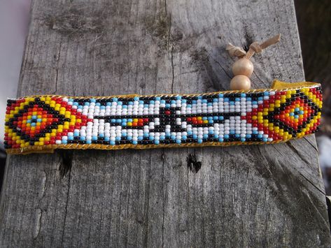 Bead Loom Diy, Beading Native, Beaded Belts Patterns, Seed Bead Loom, Bead Loom Kits, Native American Beadwork Patterns, Native Beading, Loom Projects, Beading Loom