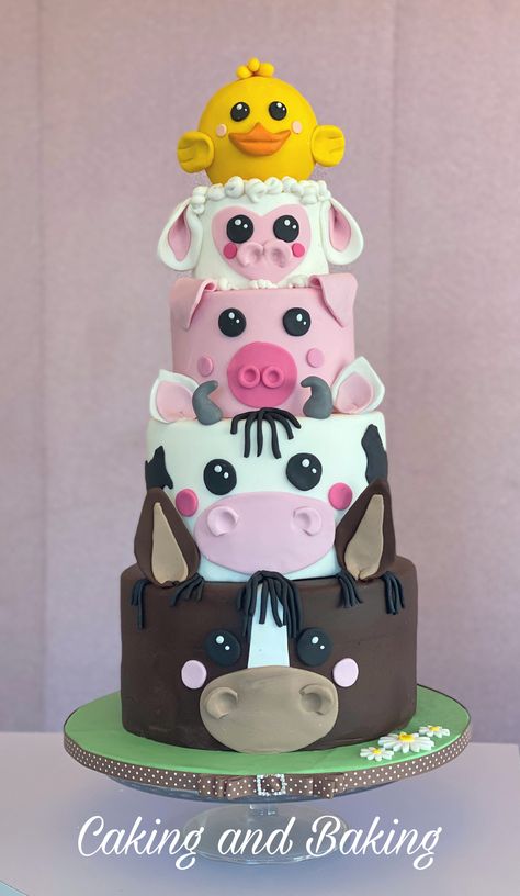 Cow And Pig Cake, Cow Cakes Birthday, Farm Animal Cakes For Kids, Cow Cake Birthday, Kids Bday Cake, Farm Cake Ideas, Birthday Cake Cow, Cow Cake Ideas, Animal Cakes For Kids