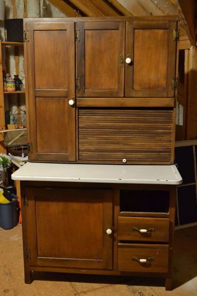 Painted Dressers, Upcycle Storage, Hoosier Cabinets, Hoosier Cabinet, Towel Ladder, Painted Drawers, Cabinet Makeover, Barn Homes, Diy Cabinets