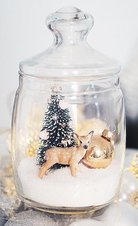 christmas decor ideas;christmas jars;christmas decor ideas diy;christmas jars decorations;christmas jars gifts; Christmas Jars Decorations, Holiday Mason Jar, Jars Ideas, Easy Homemade Christmas Gifts, Christmas Decorations For Kids, Dekor Diy, Christmas Centerpieces Diy, Jar Decor, Christmas Mason Jars