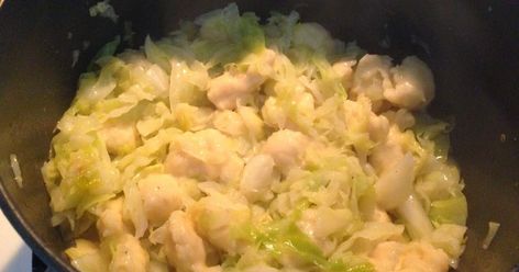 My blog is about good food and good times. Sharing recipes because I like to bake and cook! Cabbage And Dumplings, Vegetable Casserole Recipes, Cabbage And Potatoes, Roasted Vegetables Oven, Shredded Cabbage, Chicken And Cabbage, Raw Potato, Cabbage And Bacon, Dumplings For Soup