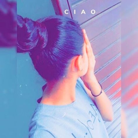 Girls Hidden Face WhatsApp DP Girls Hide Face Dp, Hide Face Dp, Girls Hidden Face, Hidden Face Dp, Holi Girls, Dp Wallpaper, Dp Photos, Hide Face, Whatsapp Profile Picture