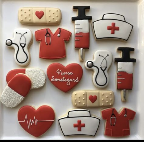 Nursing Graduation Cakes, Nurse Grad Parties, Nurse Graduation Party Decorations, Medical Cake, Medical Cookies, Nurse Cookies, Nursing School Graduation Party, Nursing Cake, Graduation Party Cake