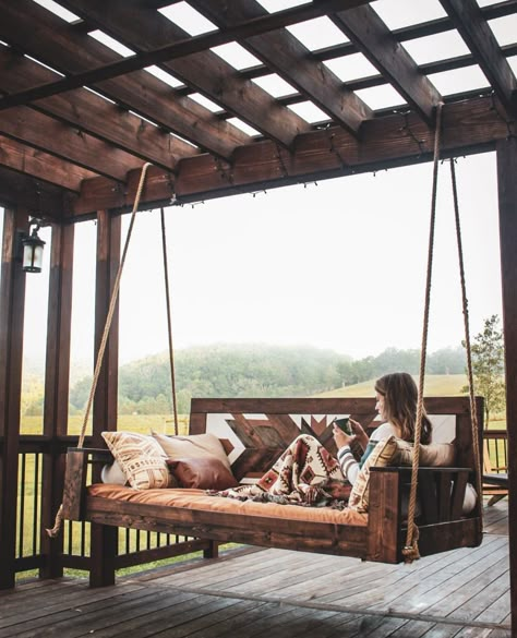 Porch Swing Aesthetic, Porch Swings Hanging Ideas, Porch Swings, Front Porch Furniture, Front Porch Swing, Porch Swing Bed, Rustic Porch, Porch Furniture, Bed Swing