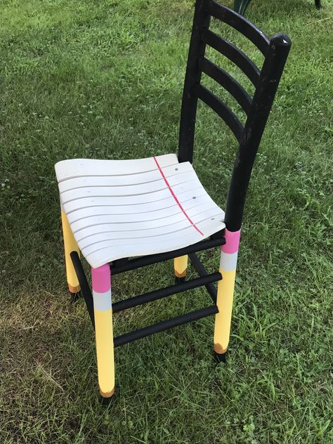 Diy Teacher Chair, Teacher Rocking Chairs, Teacher Stool, Authors Chair, Teacher Stools, Teacher Chair, Teacher Chairs, Art Classroom Organization, Barbie Painting