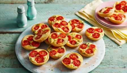 Tartlets Recipe, Mary Berry Recipe, Buffet Party, Berry Recipes, Cheese Pastry, Afternoon Tea Recipes, Cheese Stuffed Peppers, Bbc Food, Sponge Cake Recipes