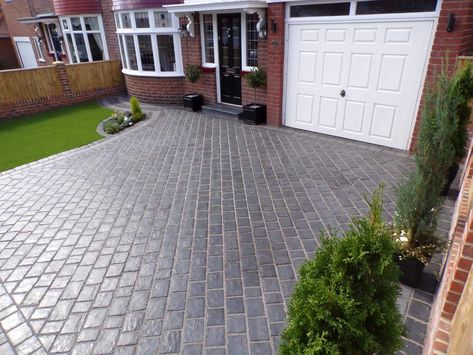 Front Driveway Ideas, 1930s House Exterior, Driveway Blocks, Front Garden Ideas Driveway, Block Paving Driveway, Garden Ideas Driveway, Resin Driveway, Paving Ideas, Driveway Paving