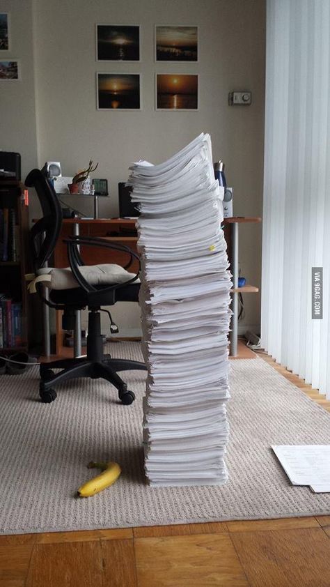 This is what 4 years of medical school looks like. Medical Student Motivation, Med School Motivation, Pharmacy School, Medical School Motivation, Medicine Student, Study Organization, Medical Humor, Med Student, School Inspiration