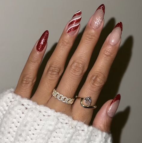 Winter Nails 2023, Cute Christmas Nails, Christmas Gel Nails, Classy Acrylic Nails, Christmas Nails Acrylic, Pink Acrylic Nails, Nails 2023, Xmas Nails, Classy Nails