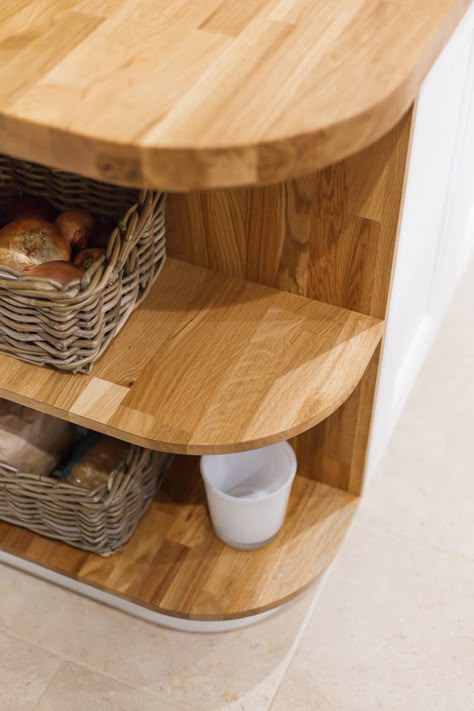 In this oak kitchen our specialist curved end cabinet was complemented by matching curved plinths painted in Farrow & Ball's All White, and a smooth radius corner on the oak worktop above.  The cabinet provides a good space for displaying ornaments and keeping items within easy reach. http://www.solidwoodkitchencabinets.co.uk/gbu0-display/specialist_cabinets.html Curved Worktop, Curved Kitchen Cabinets, White Classic Kitchen, Gel Stain Kitchen Cabinets, Open Kitchen Cabinet, Rounded Kitchen Cabinets, End Cabinet, Open Kitchen Cabinets, Solid Wood Kitchen Cabinets