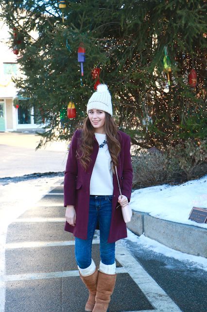 Adorable winter outfit // how to wear a beanie, ugg boots outfit, burgundy coat outfit Winter Coat Ideas, Burgundy Coat Outfit, Maine Christmas, Maroon Coat, Coat Ideas, Burgundy Coat, Women Winter Coat, Ugg Boots Outfit, Kennebunkport Maine