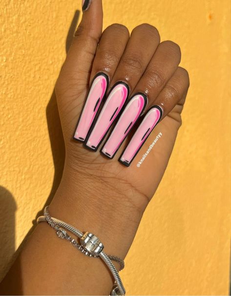 Pink Pop Art Nails, Regular Nails, Comic Nails, Comic Book Nails, Pink Pop Art, Pink Black Nails, Book Nails, Pink Tip Nails, Nail Picking