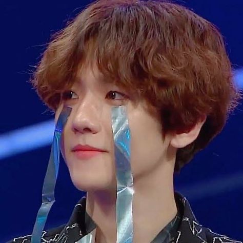 EXO Baekhyun | Crying? Haha Exo Ot12, Exo Funny, Baekhyun Chanyeol, Exo Memes, Kim Jongdae, Mark Wahlberg, Funny Kpop Memes, Kpop Exo, Orlando Bloom