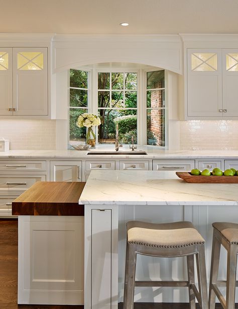 USI Design & Remodeling, kitchens & baths, Southlake,... Sunlight Kitchen, Sink Window, Window Over Sink, Shaker Style Kitchen Cabinets, Kitchen Bay Window, Kitchen Sink Window, Window Seat Kitchen, Window Kitchen, Kitchen Windows