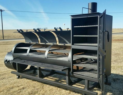 Are YOU in the Restaurant Business?  If so, this 30-inch diameter Ranger smoker is perfect for you! This particular smoker was sold to Mugsy's Restaurant in Yale, Oklahoma!  We will custom build your dream smoker. Contact us at 1-866-468-4066 for information! #WhatsOnYourHorizon Smoker Grill Designs, Off Set Smoker, Smoker Bbq Design, Bbq Business, Smoker Build Ideas, Smoker Grill, Custom Smokers, Build A Smoker, Backyard Bbq Pit