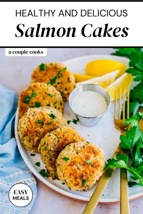 Salmon Cakes With Canned Salmon, Canned Salmon Cakes, Recipes Pescatarian, Healthy Salmon Cakes, Best Salmon Patties, Canned Salmon Patties, Pistachio Crusted Salmon, Fish Patties, Salmon Cakes Recipe