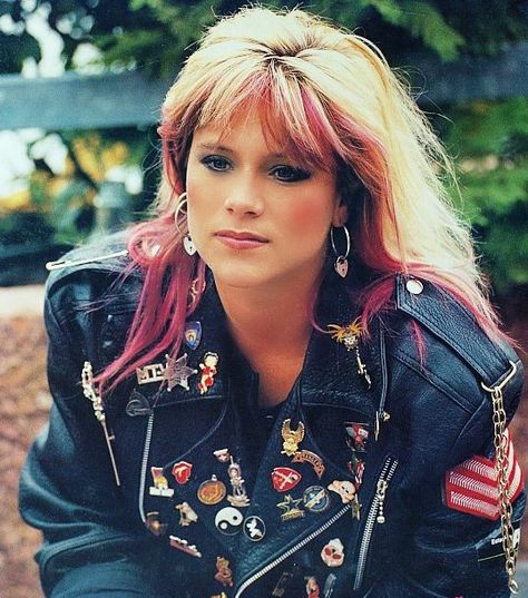 Foxes Singer, Samantha Fox 80s, 80s Rock Fashion, Fox Photos, 1980’s Fashion, 80s Girl, 80s Look, The Wedding Singer, 80s And 90s Fashion