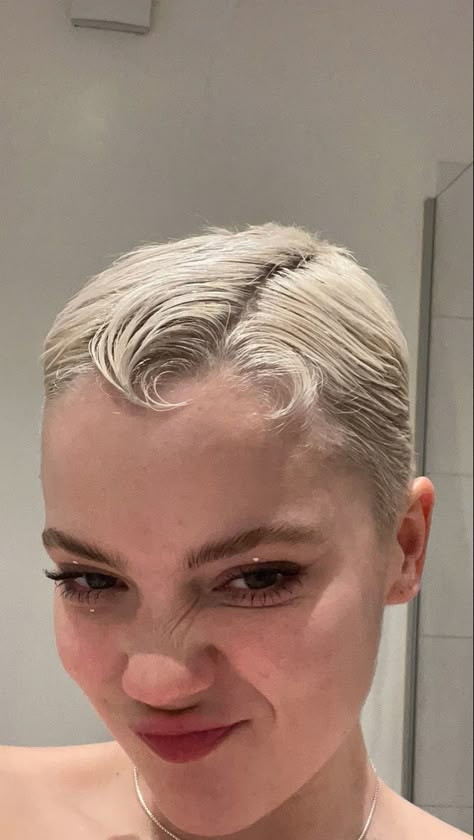 Styling A Buzzcut Women, Pixie Gel Hairstyle, Blonde Grown Out Buzzcut, Hairstyles For Buzzed Hair, Styles For Growing Out A Buzzcut, Cropped Blonde Hair, Growing Out A Buzzcut Women Styling, Overgrown Buzzcut Hairstyles, Styling A Buzzcut