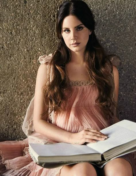 Love Lana Del Rey, Grazia Magazine, Lana Rey, Elizabeth Grant, Trip Hop, Dream Pop, Queen Mother, Lana Del Ray, Indie Pop