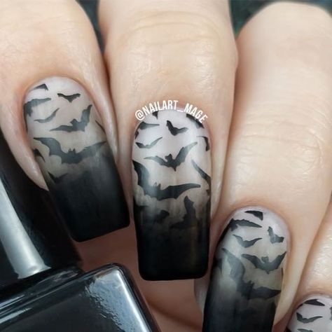 Halloween Bat Nails, Batman Nails, Nails Products, Bat Nails, Halloween Nails Diy, Holloween Nails, Up Nails, Halloween Acrylic Nails, Finger Nail Art