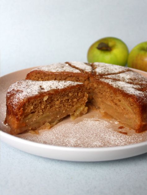 Vegan Russian apple cake recipe from veganrecipebowl.com. First, your fork breaks through a crisp, golden top into a soft, spicy sponge, then a layer of sweet, juicy apple. Palm oil free. Russian Apple Cake Recipe, Russian Apple Cake, Healthy Apple Cake, Vegan Apple Cake, Moist Apple Cake, Cake Apple, French Apple Cake, Apple Cake Recipe, Fresh Apple Cake