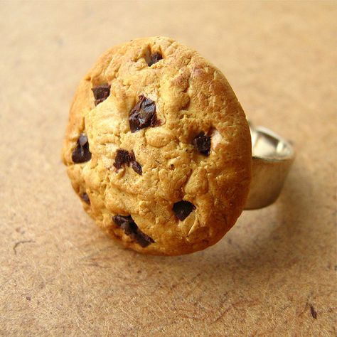 Cookie ring | Handmade by me out of polymer clay 2 cm | Claudia Martelloni | Flickr Food Rings, Food Shapes, Miniature Food Jewelry, Cute Baking, Food Accessories, Kawaii Jewelry, Tiny Food, Clay Food, Food Jewelry