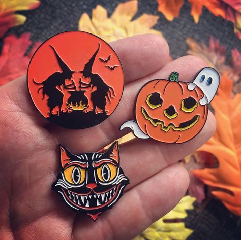 We've got seconds available of our Vintage Halloween Witches' Brew enamel pin! These pins are just $2 & make great stocking stuffers. In… Halloween Enamel Pins, Halloween Witches Brew, Vintage Halloween Witch, Halloween Pins, Halloween Witches, Digital Closet, Witches Brew, Alternative Outfits, Halloween Design