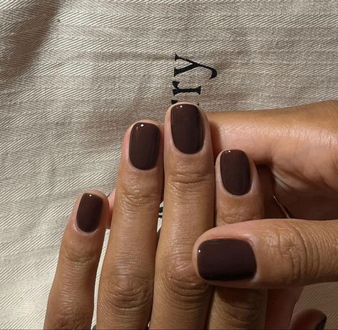 Nail Outfits, Chocolate Brown Nails, Spice Nails, Brown Nail Polish, Pastel Nails Designs, Fall Nails Ideas, September Nails, Fall Nail Trends, Fall Gel Nails