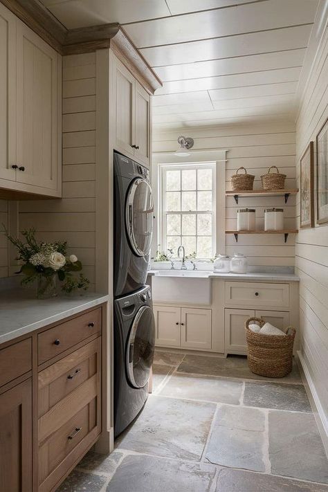 Elegant Laundry Room, Mudroom Remodel, Tan Walls, Rustic Laundry Rooms, Building A Cabin, Mudroom Laundry Room, Brown Decor, Laundry Room Ideas, Farmhouse Laundry Room