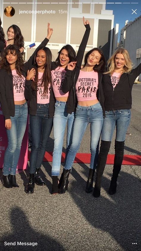 Light Girls, Victoria Secret Model, Victoria Secret Models, Victoria Secret Outfits, Vs Fashion Shows, Vs Models, Hadid Style, Model Aesthetic, Victorias Secret Models