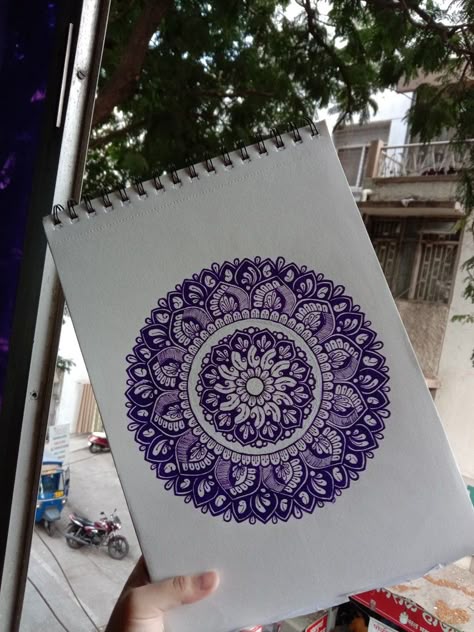 Canvas Mandala Painting, Small Mandala Art, Mandala For Beginners, Beautiful Mandala Art, Small Mandala, Mandala Arts, Mandala Sketch, Mandala Book, Mini Mandala