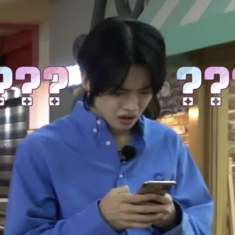 Yeonjun Funny, Txt Moments, Aesthetic Yeonjun, Online Stickers, Kpop Reaction Pics, Ugly Photos, Txt Meme, Txt Funny, Daniel Choi