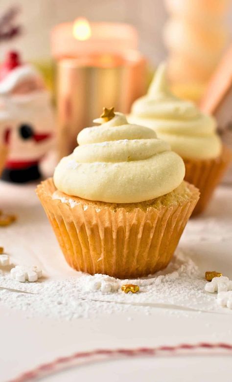 Easy Vanilla Cupcakes (4 Ingredients, No Eggs) - The Conscious Plant Kitchen Easy Desserts No Eggs, Desserts No Eggs, Eggless Cupcakes Recipes, Cupcakes No Eggs, Simple Easy Desserts, Eggless Cupcakes, Vegan Royal Icing, Conscious Plant Kitchen, Vegan Chocolate Frosting