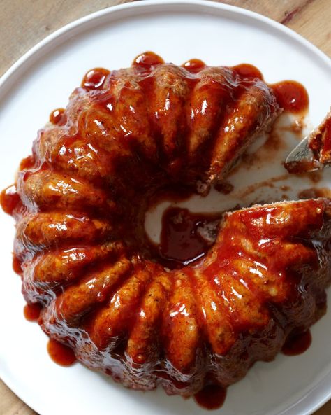 Recipe: Classic Bundt Meatloaf | Kitchn Bundt Pan Meatloaf, Bundt Pan Recipes, Leftover Meatloaf, Kitchen Cabinet Pull, Waffle Cookies, Bundt Cake Pan, Pan Recipes, Food History, Bundt Pan