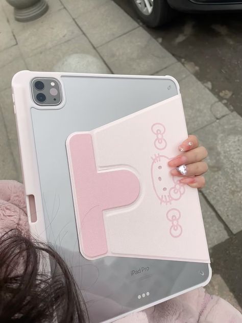 Hello Kitty Ipad, Work It Girl, Kotak Bento, Pink Ipad, Apple Ipad Accessories, Cute Ipad Cases, New Ipad Pro, Iphone Obsession, Kawaii Phone Case