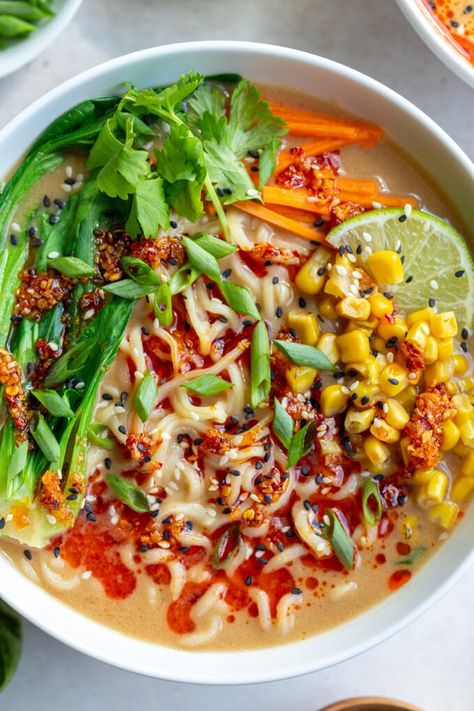 Peanut Butter Miso Ramen - Food with Feeling Veggie Ramen Noodle Recipes Soup, Peanut Butter Ramen Soup, Peanut Miso Ramen, Creamy Peanut Miso Ramen, Peanut Ramen, Veggie Ramen, Miso Recipes, Ramen Vegan, Ramen Noodle Recipes Soup